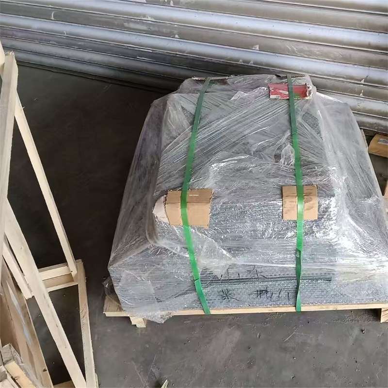 东安区岗巴县进仓物流：专线直达的多元货运探索